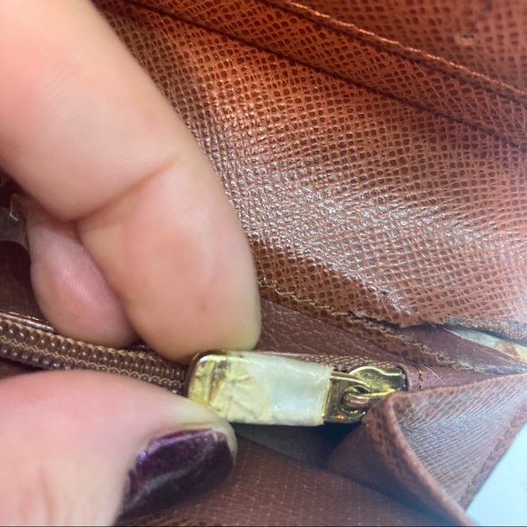 Louis Vuitton Monogram Vintage Long Wallet - Picture 6 of 15